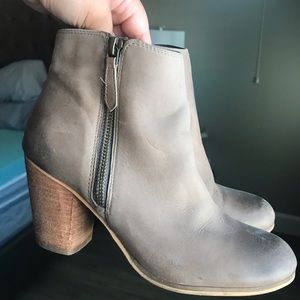 Fall boots